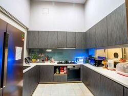 Kismis Residence (D21), Terrace #562578301
